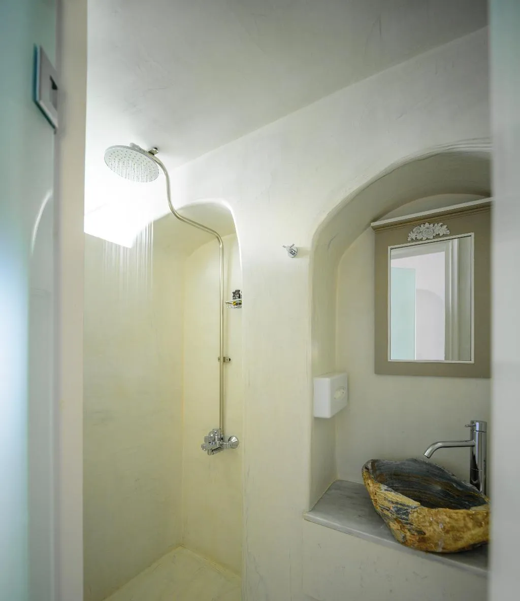 VILLA WITH JACUZZI Room, Fanari Villas, Santorini