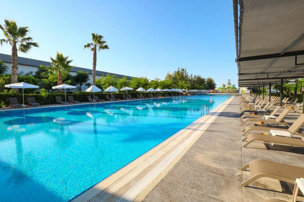 Pool, Crystal Centro Pearl Collection, Antalya