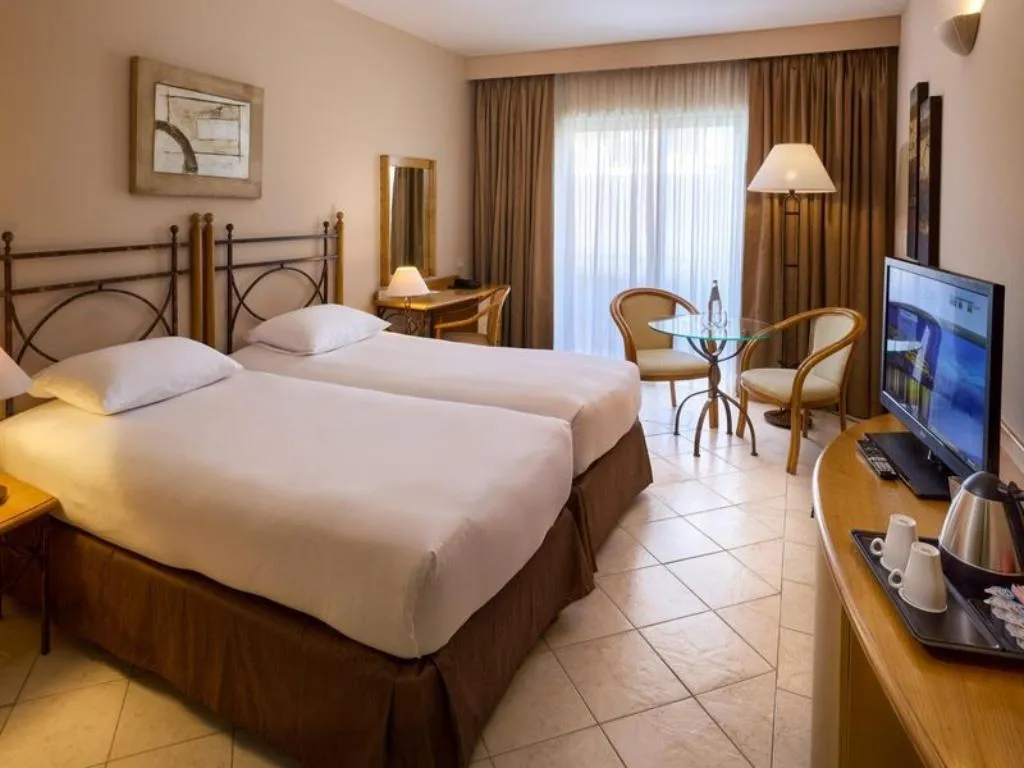 FAMILY ROOM SUPERIOR Room, Verdi St Georges Bay Marina, Malta