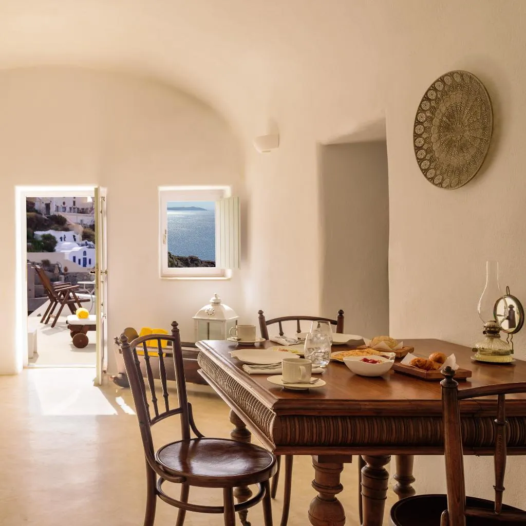 SUITE HONEYMOON Room, Fanari Villas, Santorini