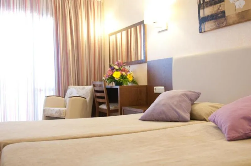 DOUBLE SINGLE USE STANDARD Room, Cala Gat, Majorca