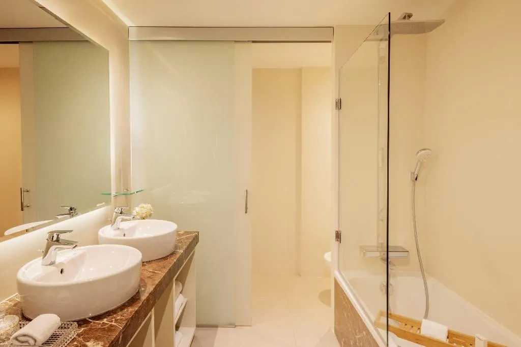SUITE ONE BEDROOM WITH TERRACE Room, Hotel Fenix Gran Meliá, Madrid