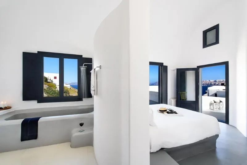 SUITE LUXURY Room, Grand Ambassador Santorini, Santorini