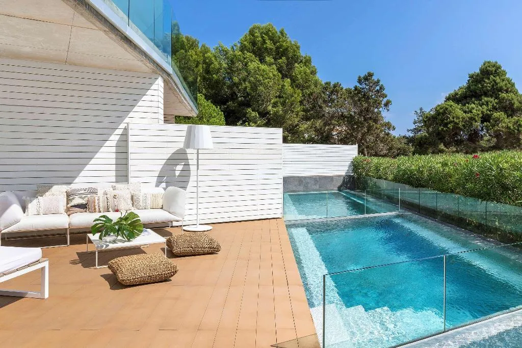 SUITE WITH PRIVATE POOL Room, ME Ibiza, Ibiza