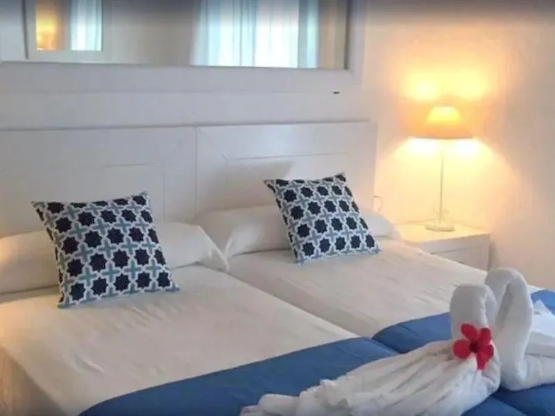 APARTMENT ONE BEDROOM Room, Complejo Piscina Binisafua, Menorca