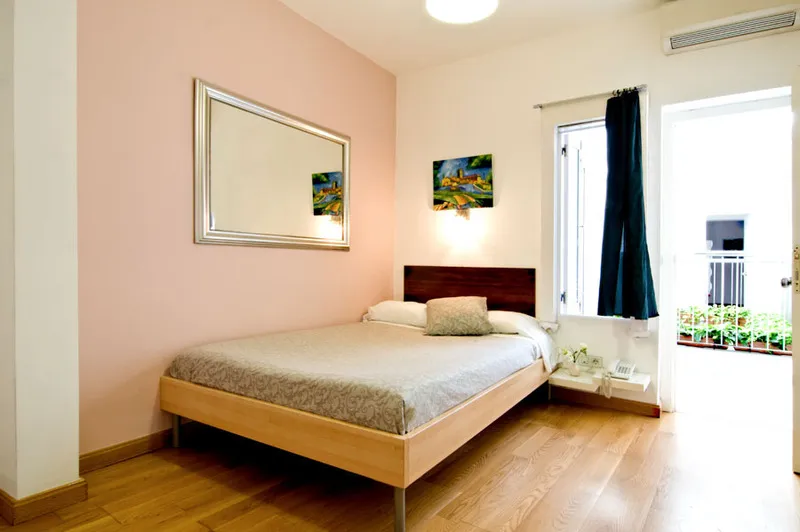 Room, Un Patio en Santa Cruz, Seville