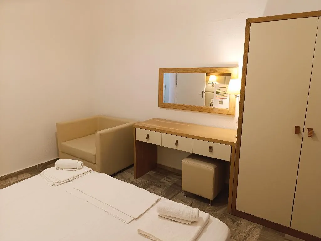 DOUBLE SINGLE USE STANDARD Room, Ever Green Beach Apartments, Corfu