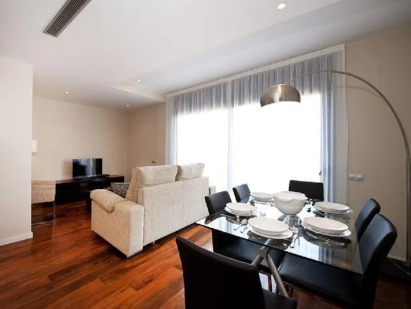 APARTMENT CAPACITY 4 TWO BEDROOMS Room, Zoilo Apartaments Sagrada Familia, Barcelona