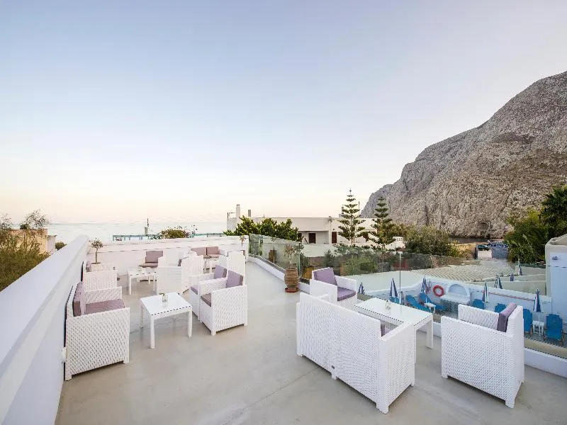 Bar, Blue Waves, Santorini