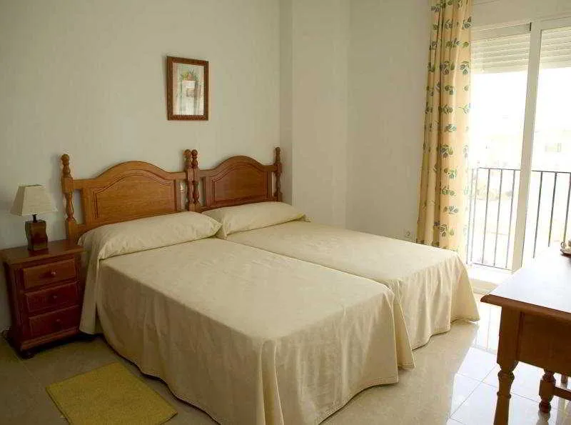 Room, Miguel Angel, Costa Del Sol