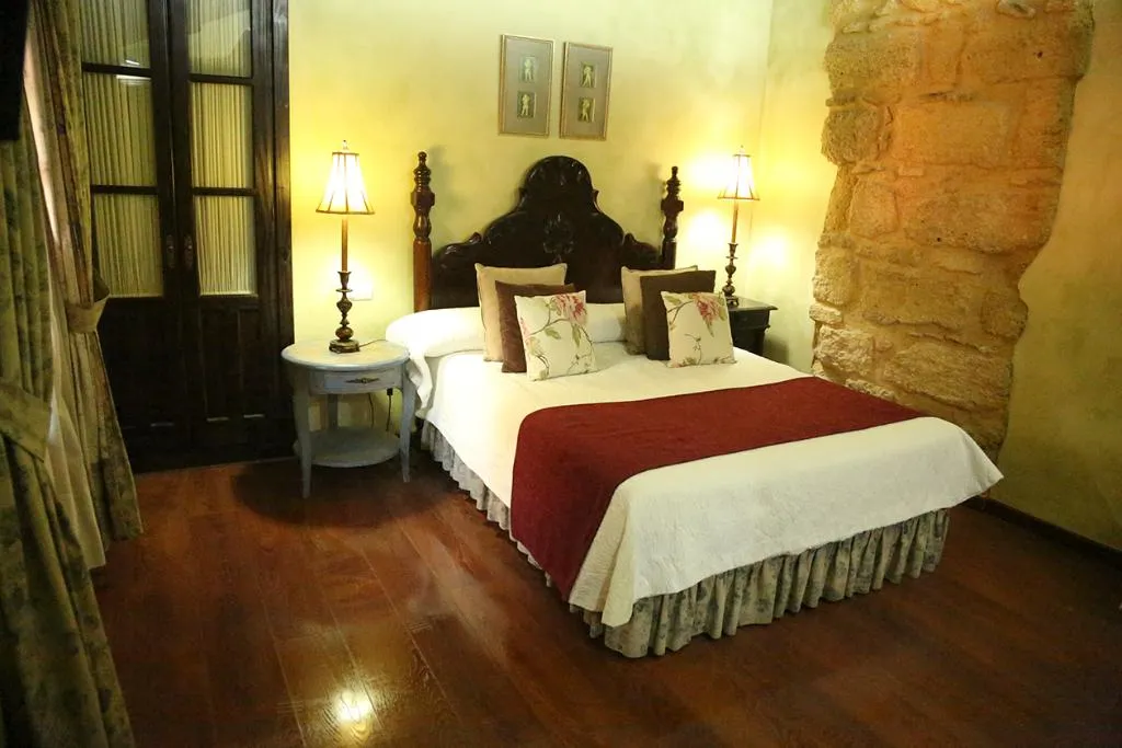 Room, La Casona de Calderon, Seville