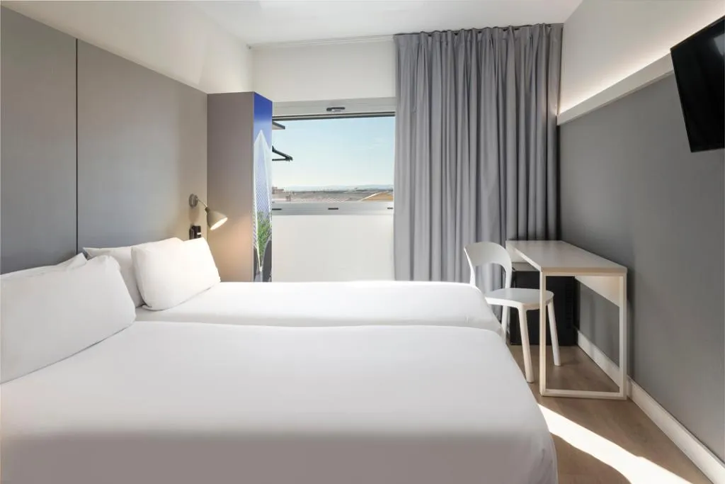 TWIN STANDARD Room, B&B Hotel Valencia Aeropuerto, Valencia