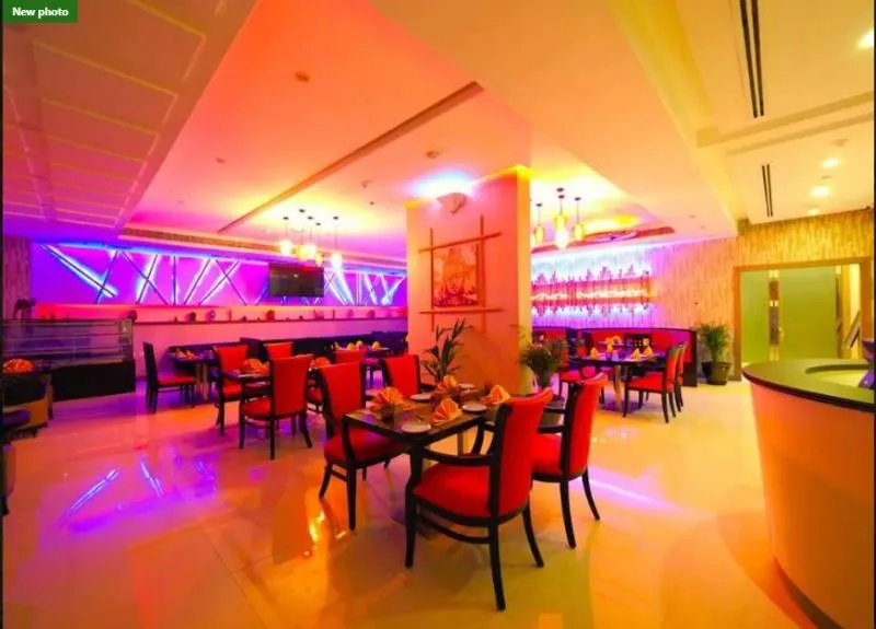 Restaurant, Skylark Hotel Apartments, Dubai