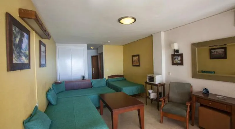 STUDIO CAPACITY 3 Room, Jabega, Costa Del Sol