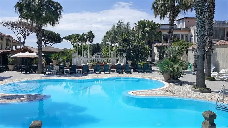 Pool, Orchidea, Naples