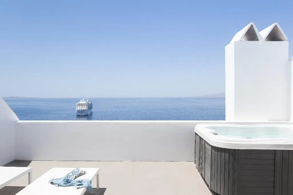 SUITE WITH JACUZZI Room, Kouros Hotel & Suites, Mykonos