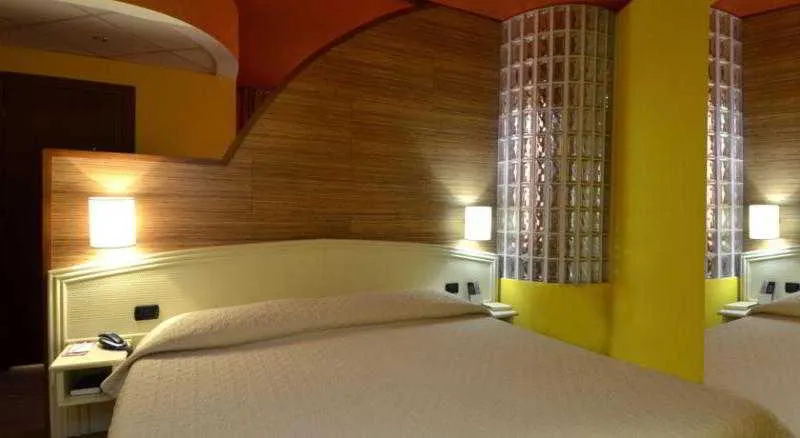 Room, Welcome Hotel, Milan