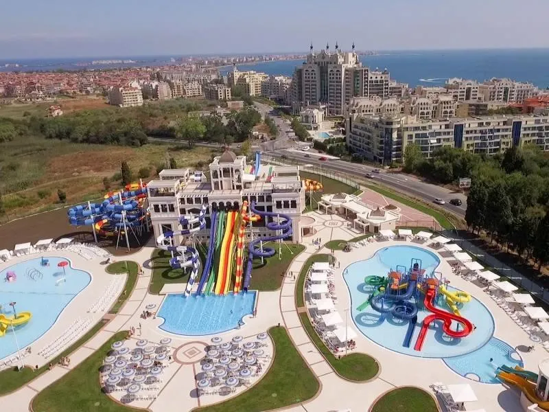 Pool, Palace Deluxe, Bourgas