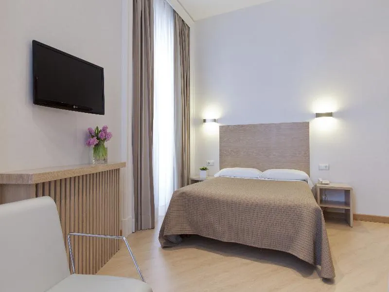Double or Twin STANDARD Room, Regente, Madrid
