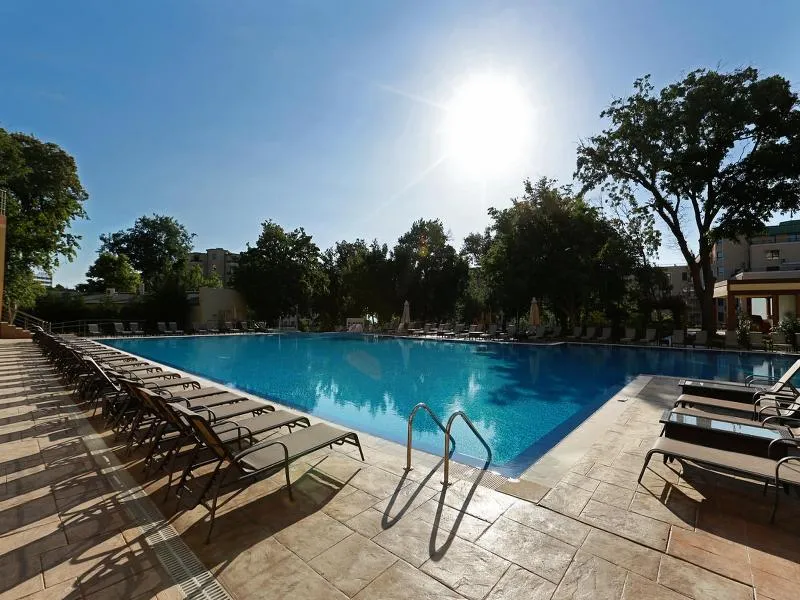 Pool, Golden Line, Varna