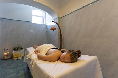 Alexander Hotel Terme, Naples