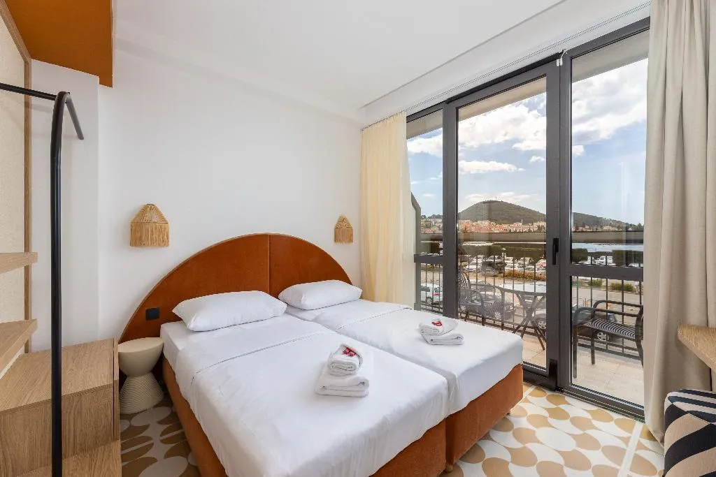 Double or Twin SEA VIEW Room, Hostel Sol, Dubrovnik