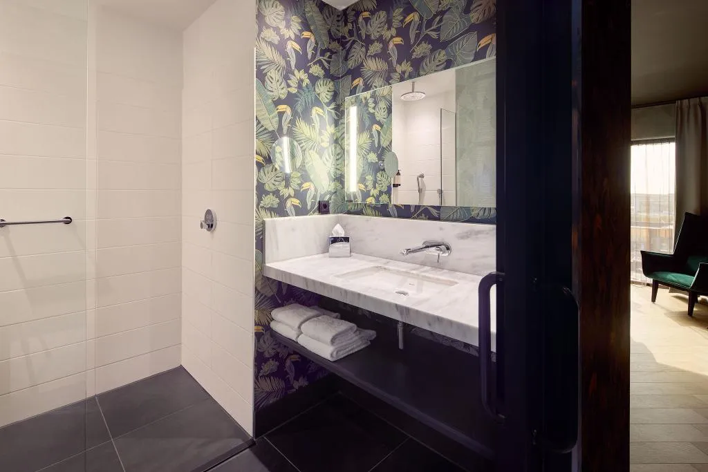 TRIPLE COMFORT Room, Van der Valk Hotel Amsterdam - Amstel, Amsterdam