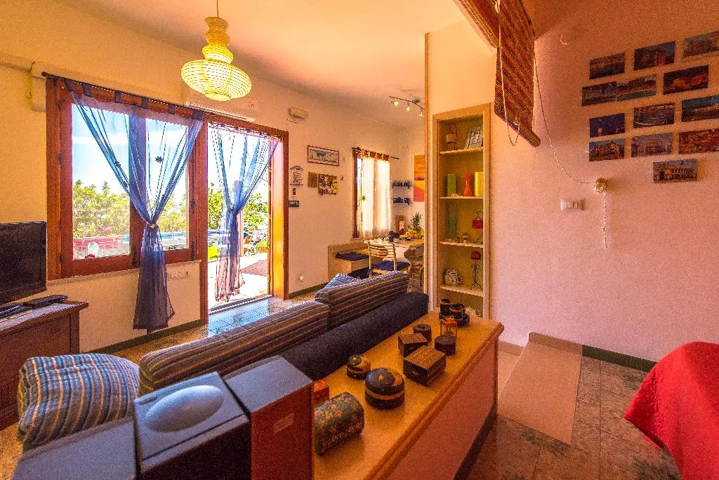 VILLA THREE BEDROOMS Room, La Villa di Sofia, Palermo