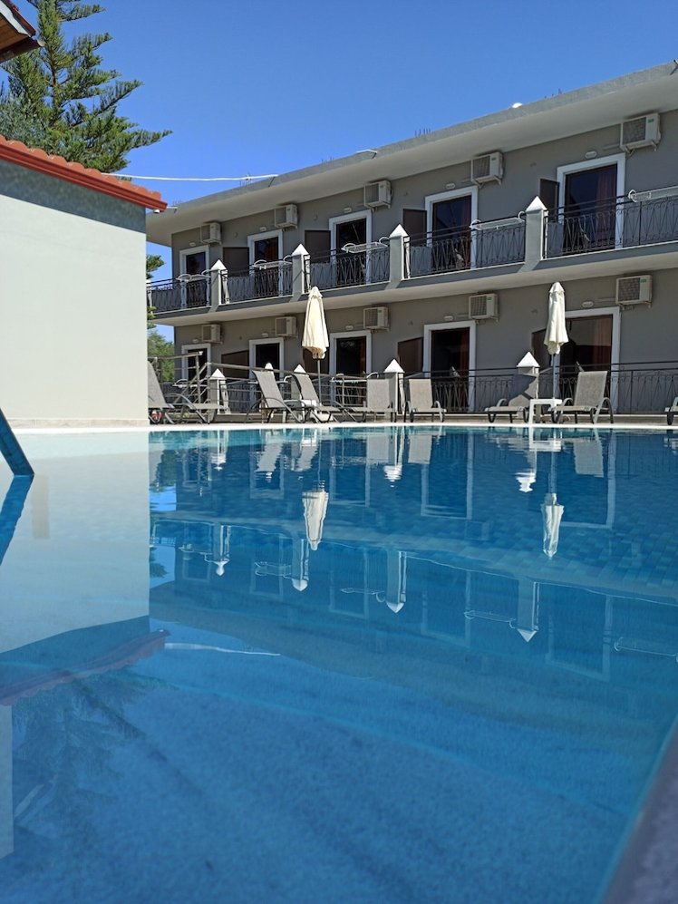 Dionisos Apartments, Corfu