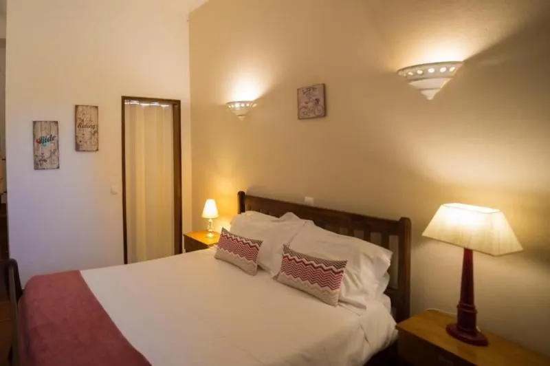 Double or Twin CLASSIC Room, Casa Rosa Montes, Algarve