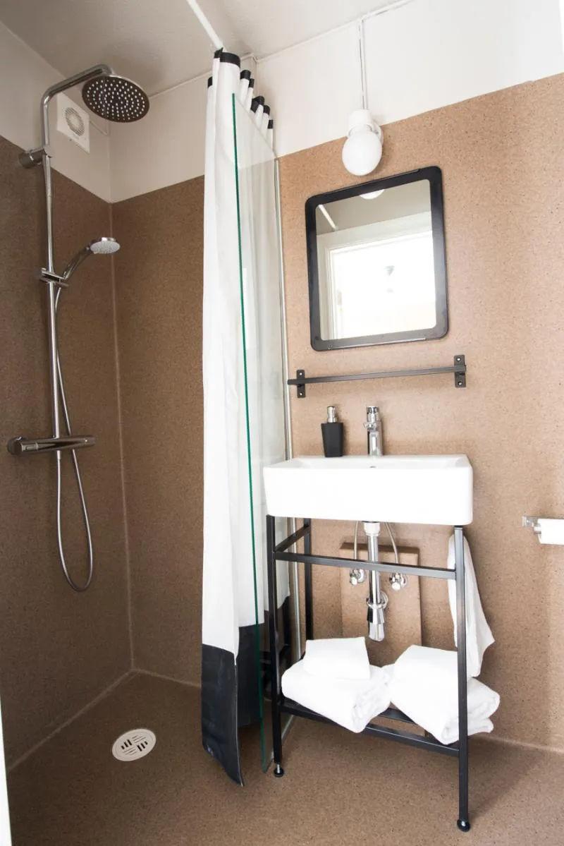 Double or Twin STANDARD Room, Hotel Leifur Eiriksson, Reykjavik