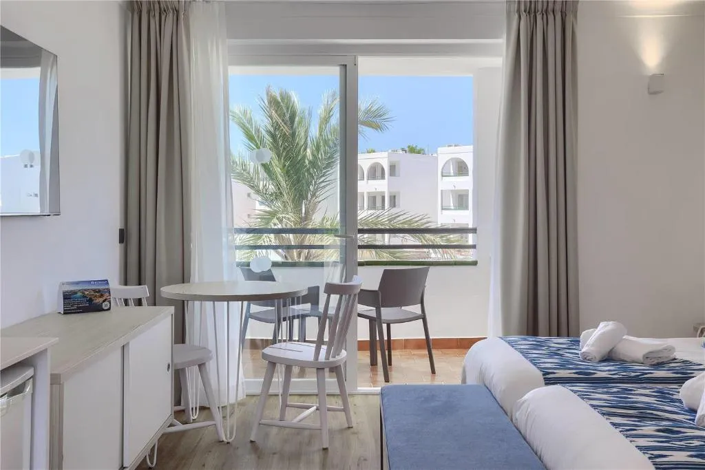 STUDIO CAPACITY 2 Room, Wyndham Mallorca Portocolom Resort, Majorca