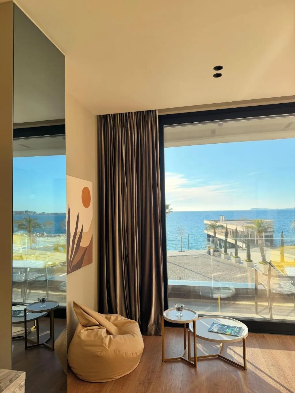 Room, Esbjerg Hotel, Kavaje