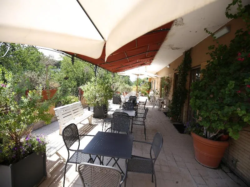 Terrace, Derby, Rome