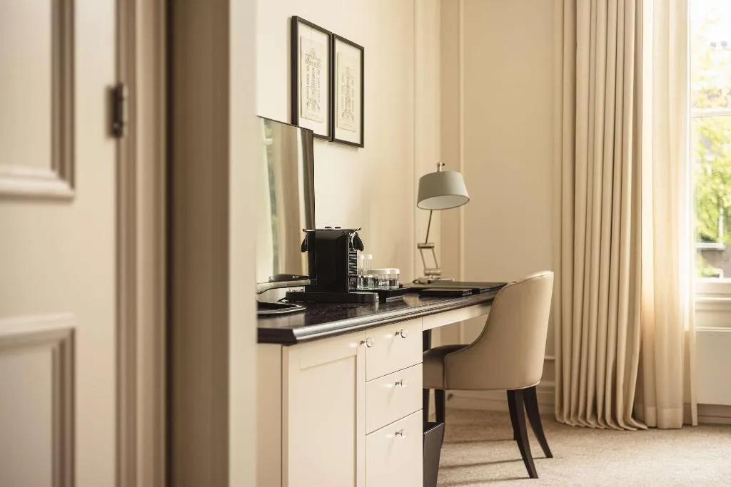 DOUBLE Accessible Room, Waldorf Astoria Amsterdam, Amsterdam