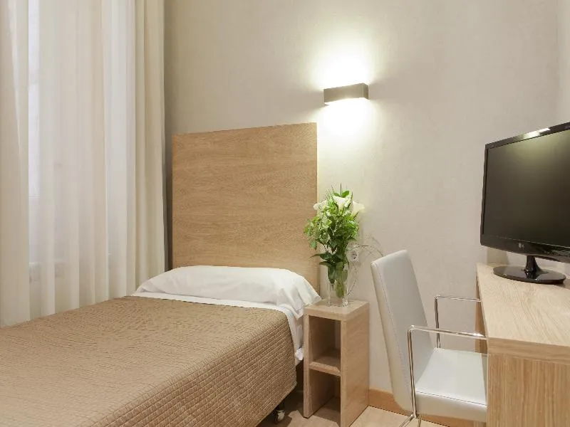 SINGLE STANDARD Room, Regente, Madrid