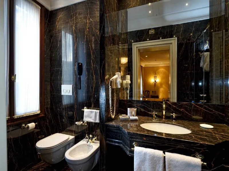 Double or Twin DELUXE Room, Ai Reali Hotel, Venice