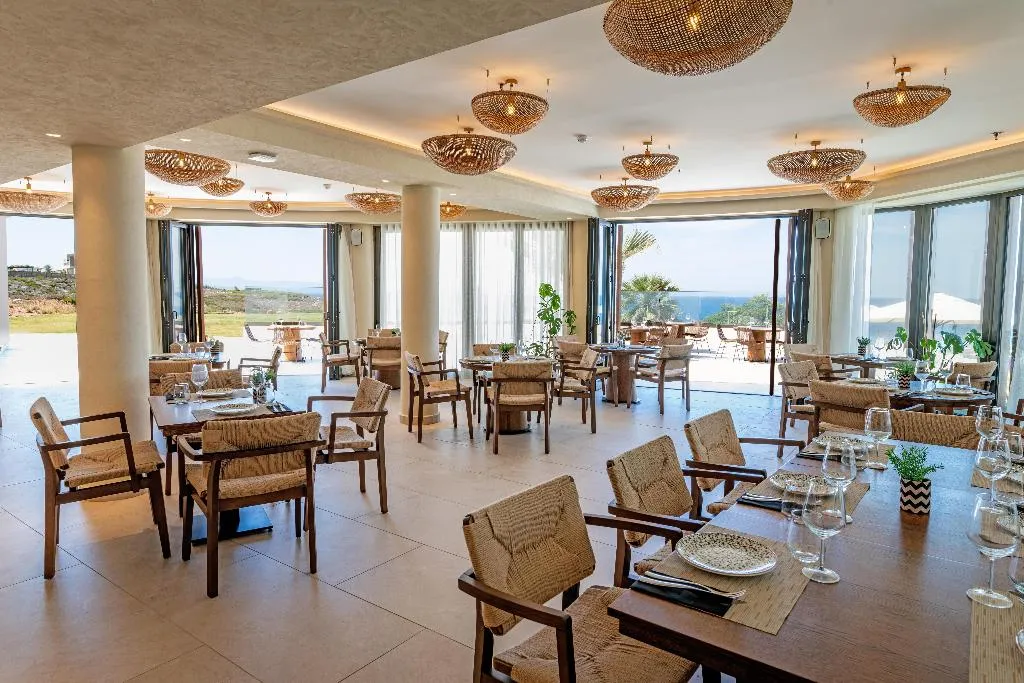 Restaurant, Aulus Chania Resort, Curio Collection by Hilton, Thessaloniki