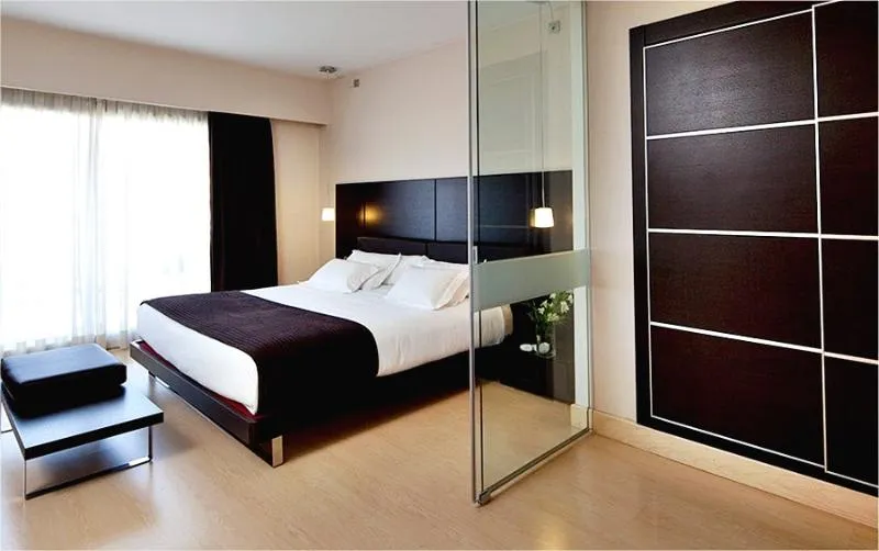 Room, HM Jaime III, Majorca