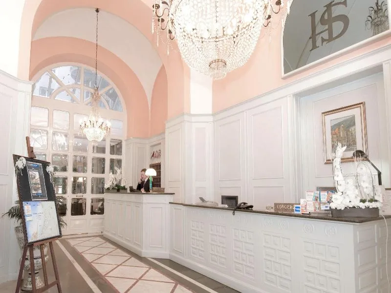 Lobby, Hotel Stabia, Naples