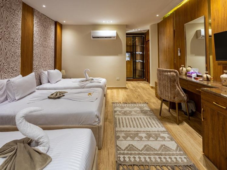 TRIPLE DELUXE Room, Pyramids Sunrise Inn, Cairo
