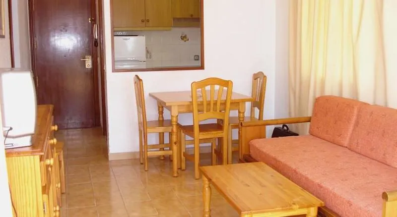 APARTMENT CAPACITY 4 ONE BEDROOM Room, Torre Gerona, Costa Blanca