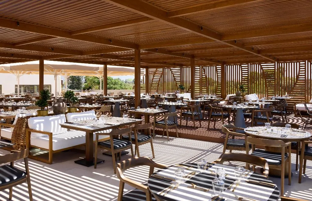 Restaurant, Aulus Chania Resort, Curio Collection by Hilton, Thessaloniki