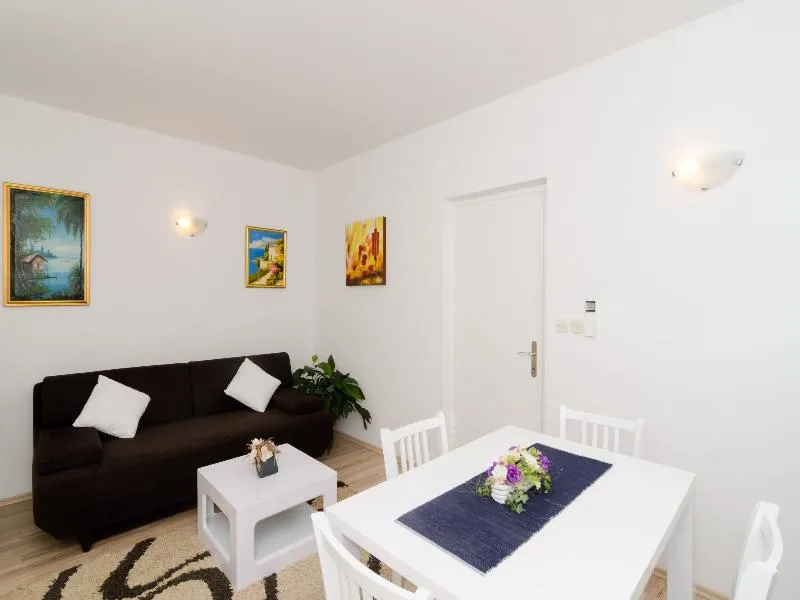 APARTMENT CAPACITY 6 TWO BEDROOMS Room, Vulicevic Apartmani, Dubrovnik