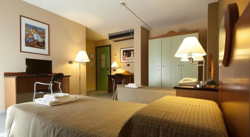 TRIPLE STANDARD Room, Athenaeum Palermo, Palermo