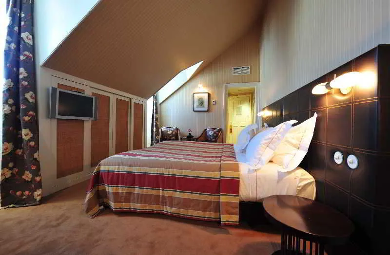 DOUBLE STANDARD Room, Bairro Alto, Lisbon