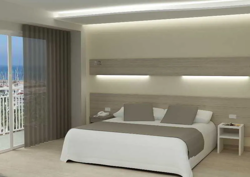 Room, Gracia, Majorca