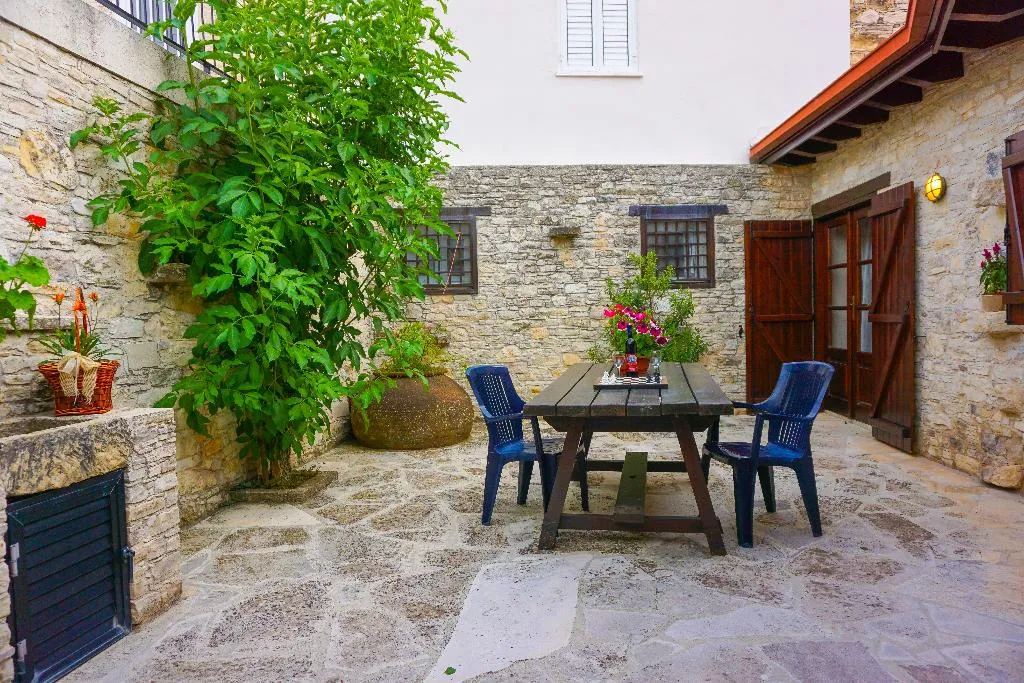 HOUSE SUPERIOR Room, Omodos Village Houses, Cyprus