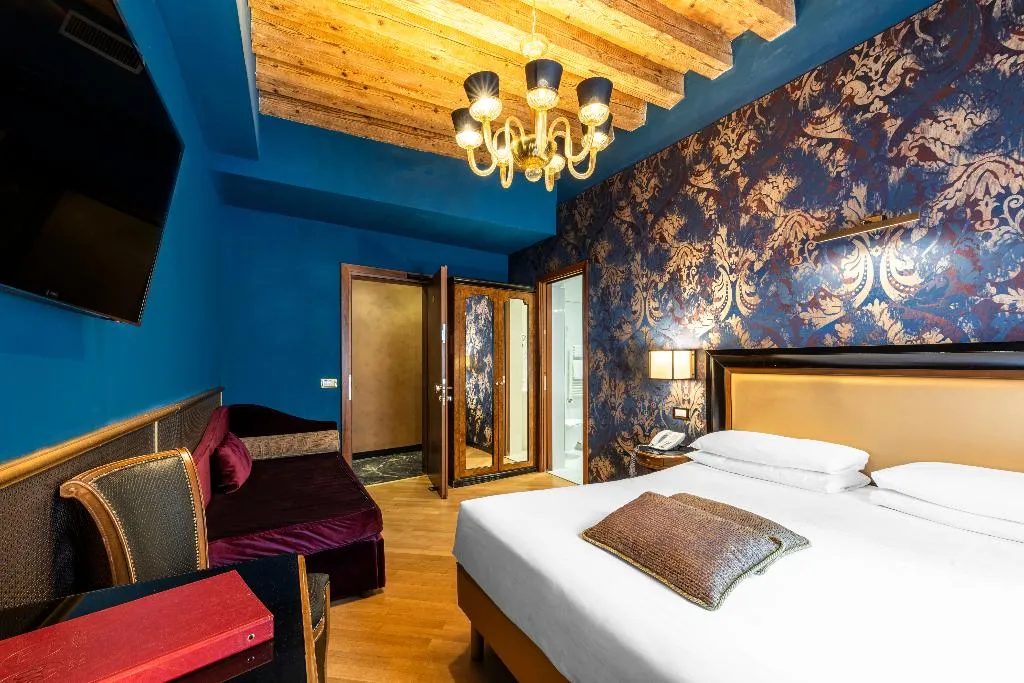 TRIPLE SUPERIOR Room, Paganelli, Venice