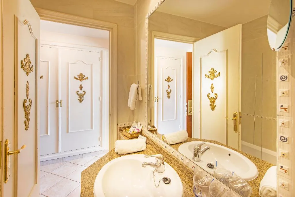 FAMILY ROOM SEA VIEW CAPACITY 4 Room, Eden Roc Mediterranean Hotel & Spa, Costa Brava